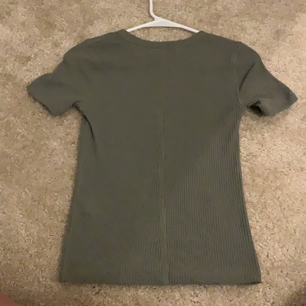 A&F tee - Picture 2 of 5